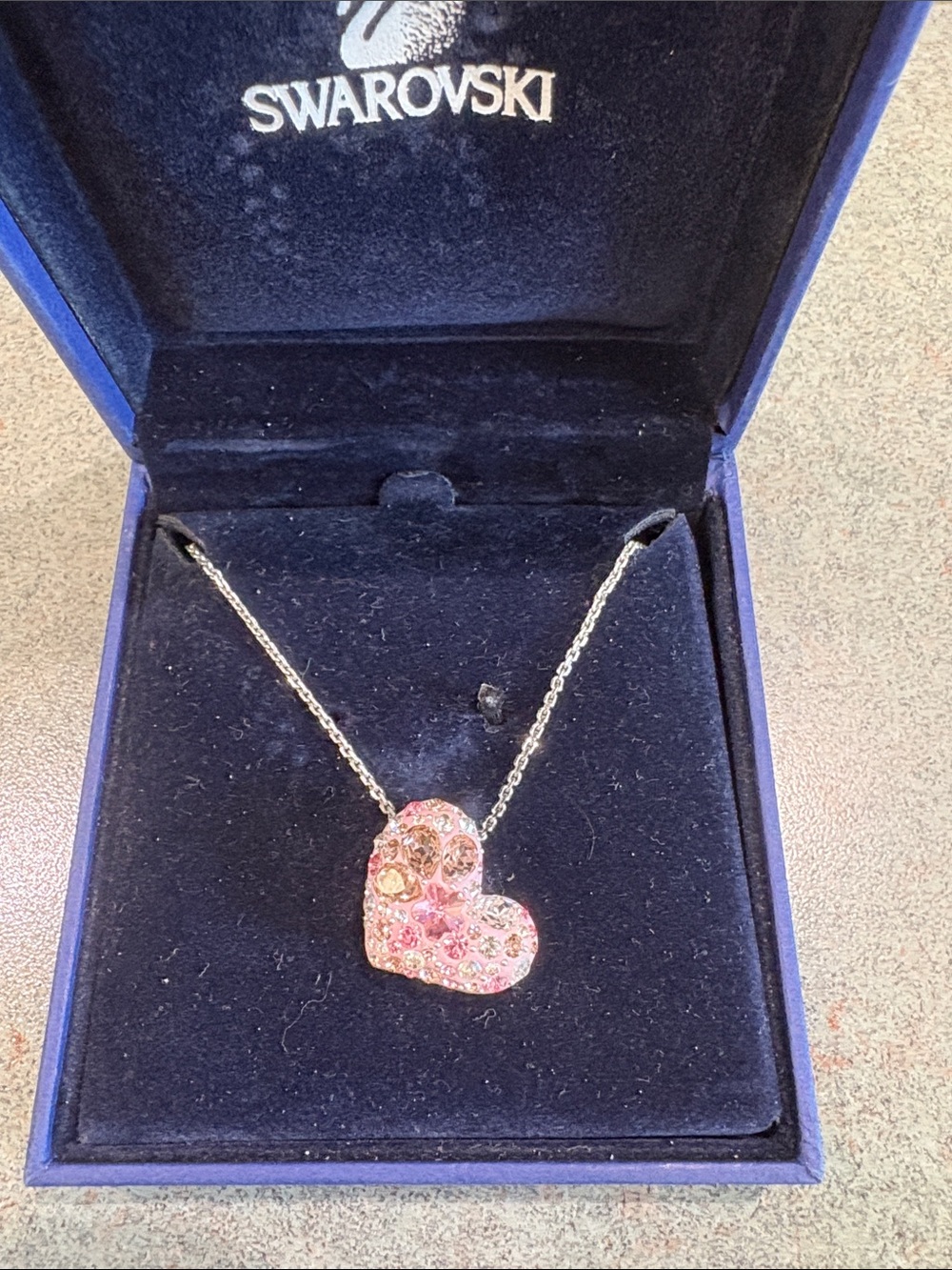 Swarovski Alana pendant rose heart
